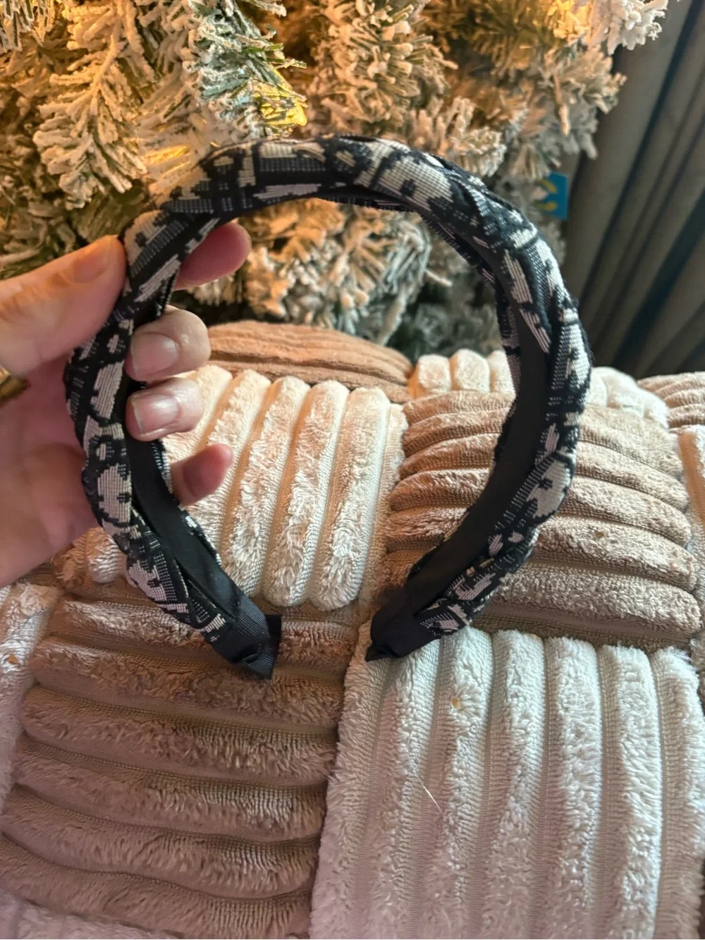 Fashion Black and White Patterned Padded Headband - Women Accessories